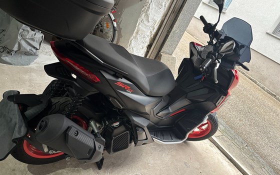 Gebrauchtmotorrad Aprilia SR GT Sport ABS 125 - Bild 4