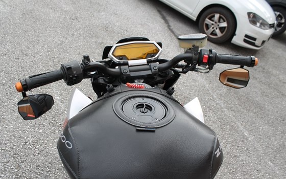 Gebrauchtmotorrad Kawasaki Z1000 - Bild 11