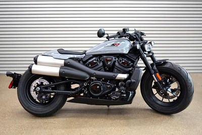 Sportster S