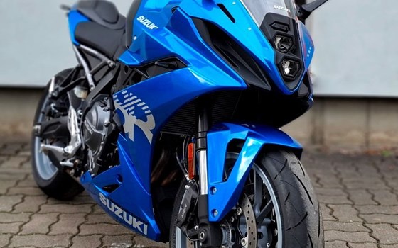 Gebrauchtmotorrad Suzuki GSX-8R - Bild 3