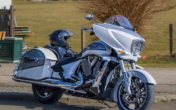 Gebrauchtmotorrad Victory Cross Country Tour - Bild 4