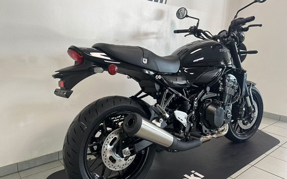 Neufahrzeug Kawasaki Z900 RS Black Ball Edition - Bild 4