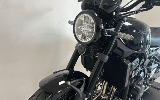 Neufahrzeug Kawasaki Z900 RS Black Ball Edition - Bild 8