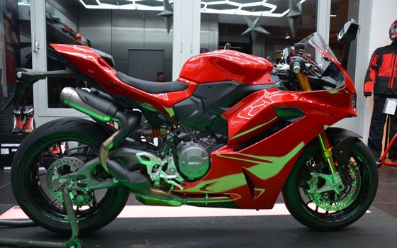 Gebrauchtmotorrad Ducati Panigale V2 S - Bild 2