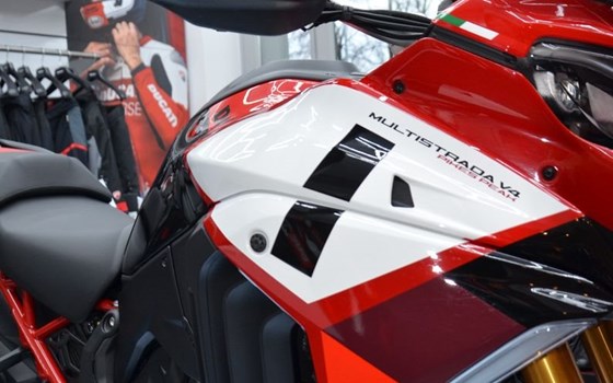 Gebrauchtmotorrad Ducati Multistrada V4 Pikes Peak - Bild 6