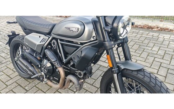 Gebrauchtmotorrad Ducati Scrambler Nightshift - Bild 10