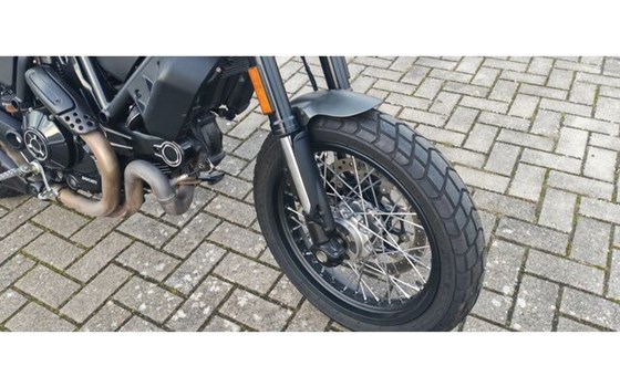 Gebrauchtmotorrad Ducati Scrambler Nightshift - Bild 11