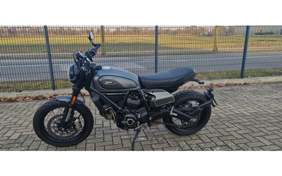 Gebrauchtmotorrad Ducati Scrambler Nightshift - Bild 13