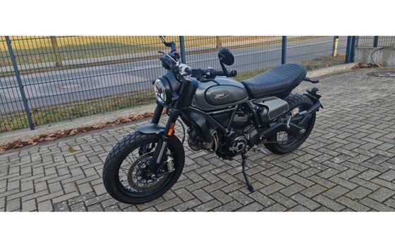 Gebrauchtmotorrad Ducati Scrambler Nightshift - Bild 14