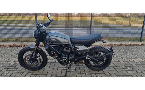 Gebrauchtmotorrad Ducati Scrambler Nightshift - Bild 16