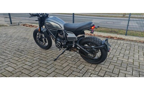 Gebrauchtmotorrad Ducati Scrambler Nightshift - Bild 19