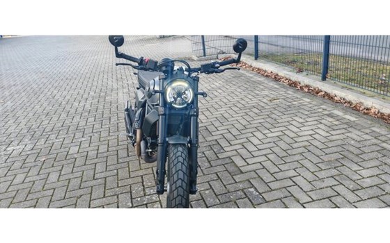 Gebrauchtmotorrad Ducati Scrambler Nightshift - Bild 20