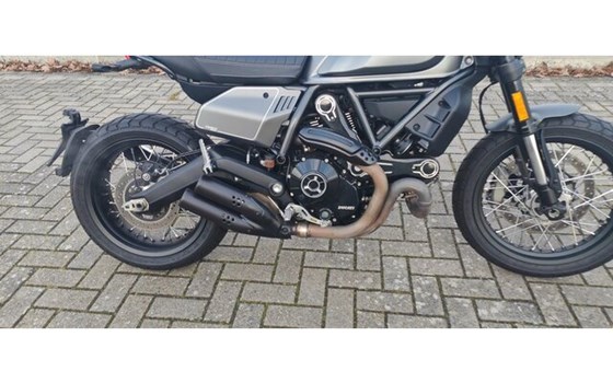 Gebrauchtmotorrad Ducati Scrambler Nightshift - Bild 3