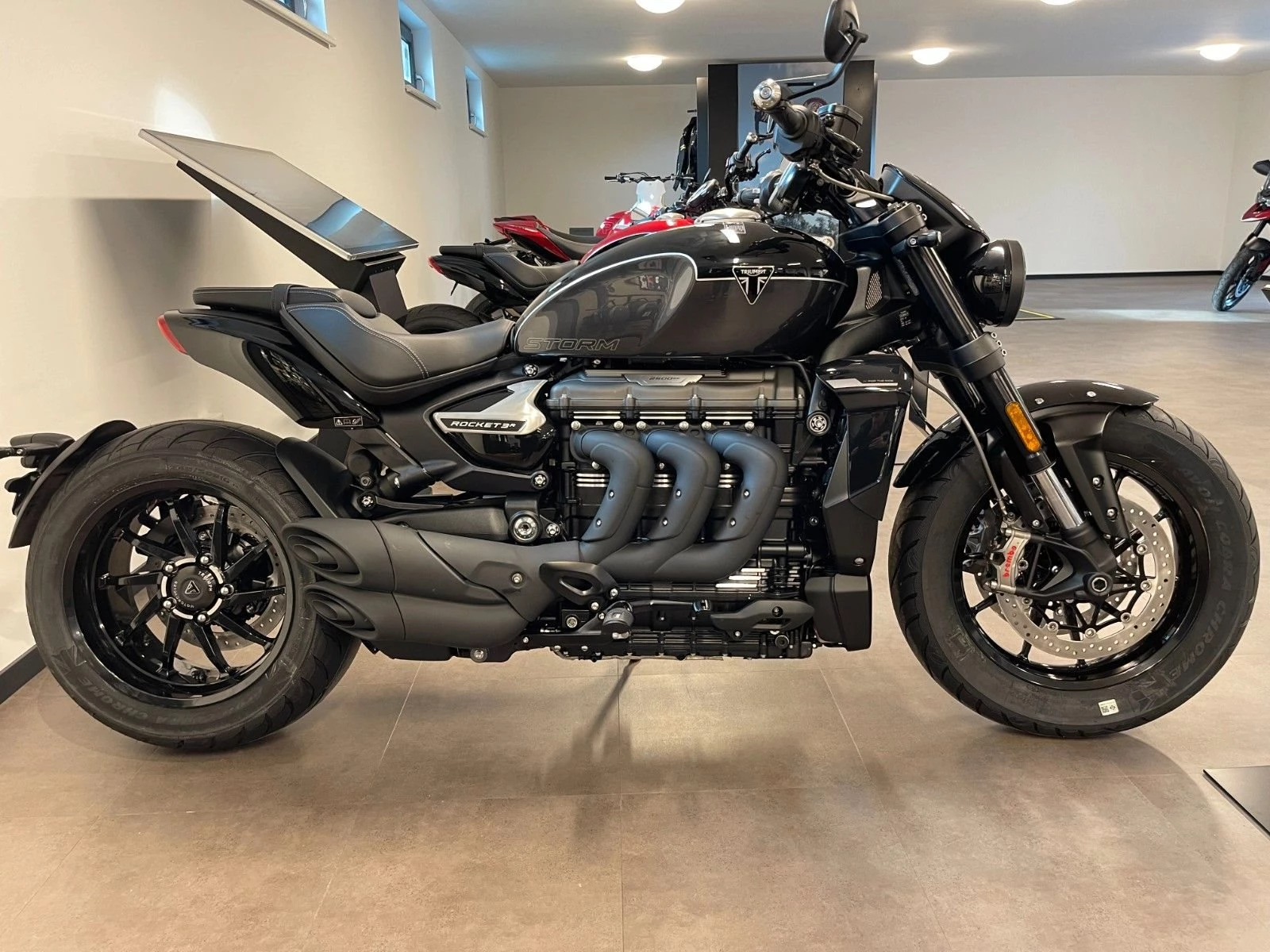 Triumph Rocket 3 Storm R
