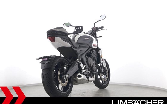 Gebrauchtmotorrad Triumph Trident 660 - Bild 8