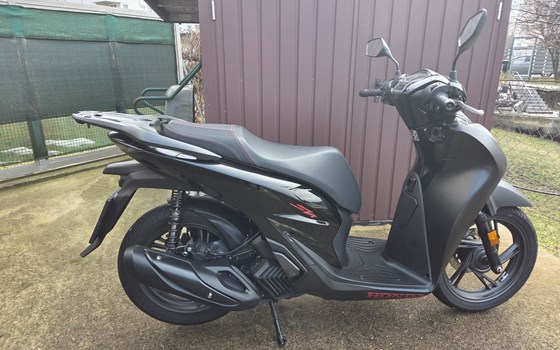 Gebrauchtmotorrad Honda SH125i - Bild 6