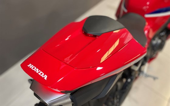 Gebrauchtmotorrad Honda CBR600RR - Bild 4