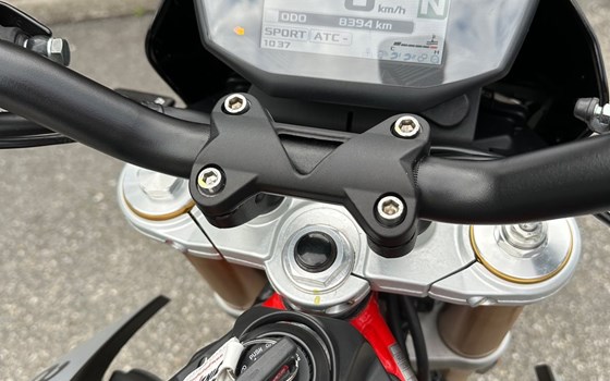 Gebrauchtmotorrad Aprilia Dorsoduro 900 - Bild 9