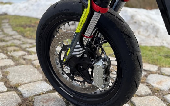 Gebrauchtmotorrad Husqvarna 701 Supermoto - Bild 10