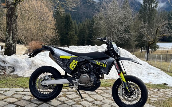Gebrauchtmotorrad Husqvarna 701 Supermoto - Bild 5