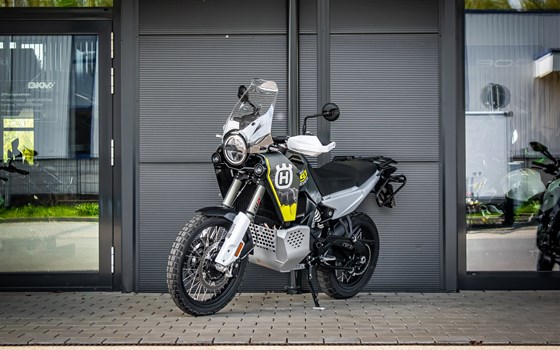 Neufahrzeug Husqvarna Norden 901 Expedition - Bild 5