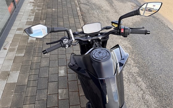 Gebrauchtmotorrad KTM 890 Duke - Bild 9