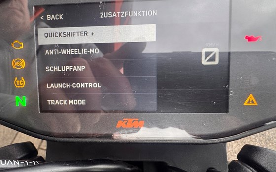 Gebrauchtmotorrad KTM 890 Duke - Bild 13