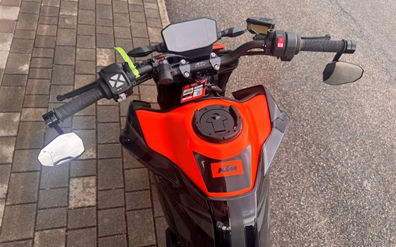 Gebrauchtmotorrad KTM 890 Duke - Bild 6