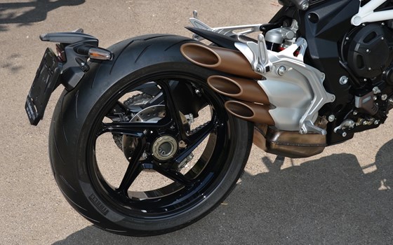 Motorrad Occasion MV Agusta Brutale 800 - Bild 11