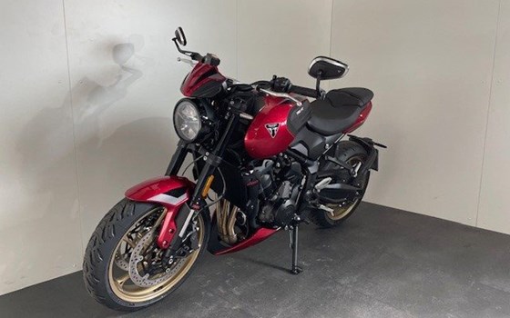 Gebrauchtmotorrad Triumph Trident 800 - Bild 3