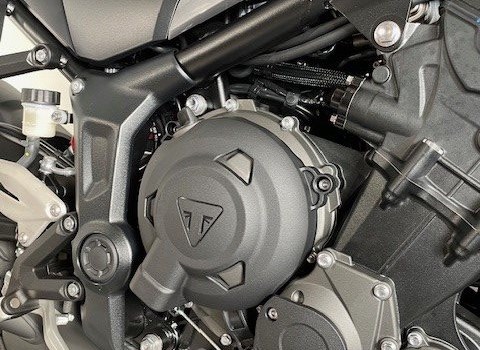 Gebrauchtmotorrad Triumph Trident 800 - Bild 9