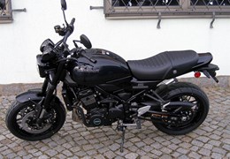 Neumotorrad Kawasaki Z 900RS Black Edition