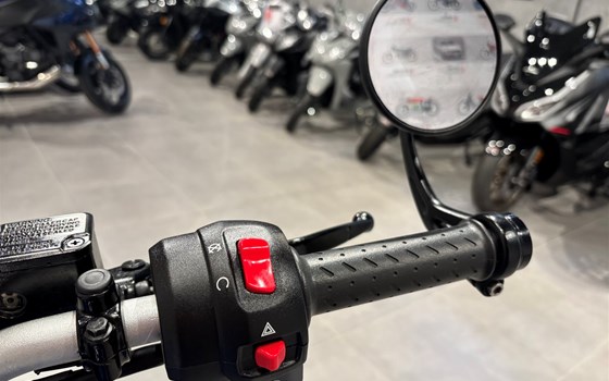 Gebrauchtmotorrad Triumph Speed 400 - Bild 10