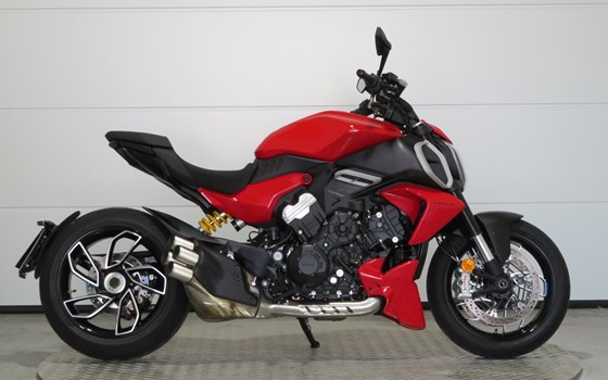 Gebrauchtmotorrad Ducati Diavel V4 - Bild 10