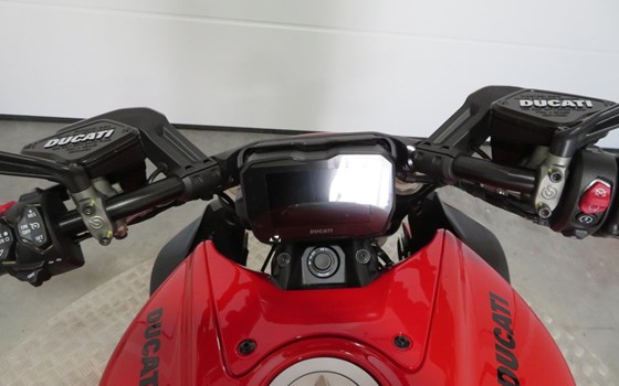 Gebrauchtmotorrad Ducati Diavel V4 - Bild 2