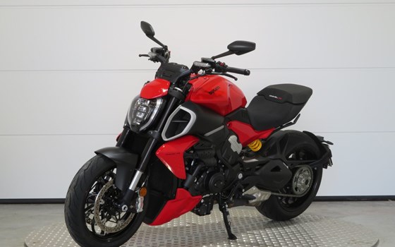 Gebrauchtmotorrad Ducati Diavel V4 - Bild 5