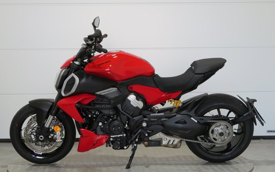 Gebrauchtmotorrad Ducati Diavel V4 - Bild 6