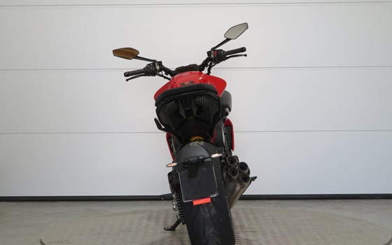 Gebrauchtmotorrad Ducati Diavel V4 - Bild 8