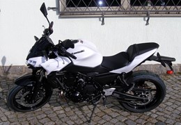 Neumotorrad Kawasaki Z650