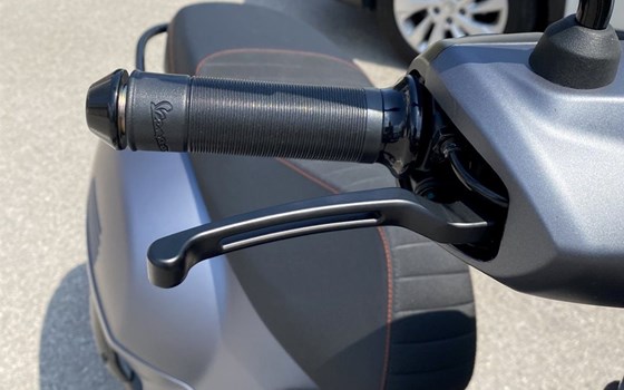 Gebrauchtmotorrad Vespa GTS 310 SuperSport - Bild 5