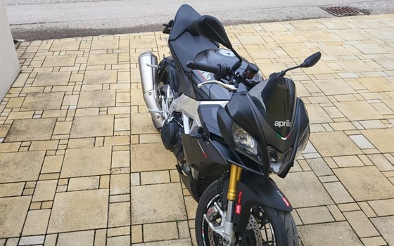 Gebrauchtmotorrad Aprilia Tuono V4 1100 RR - Bild 4