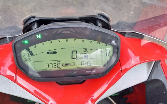 Gebrauchtmotorrad Ducati SuperSport S - Bild 3