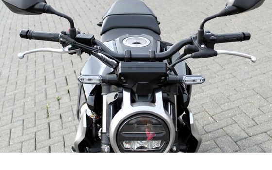 Gebrauchtmotorrad Honda CB300R - Bild 14