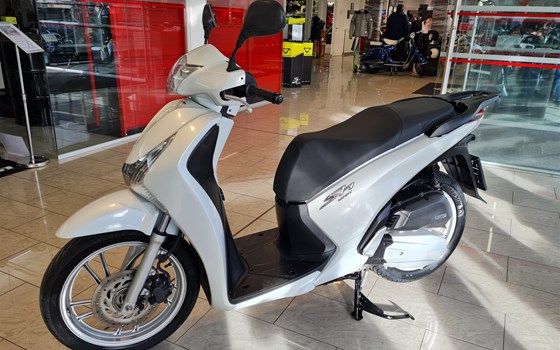 Gebrauchtmotorrad Honda SH125 - Bild 3