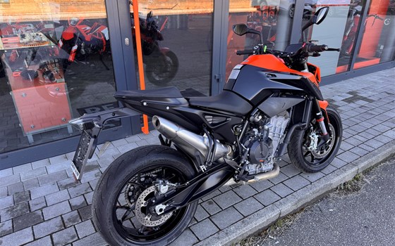 Gebrauchtmotorrad KTM 890 Duke - Bild 3