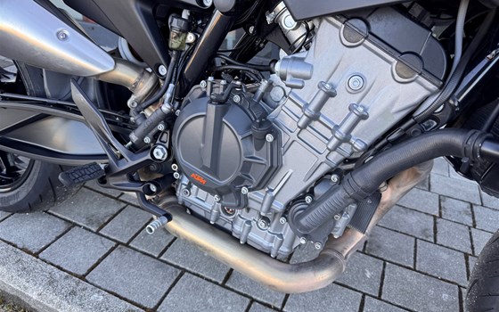 Gebrauchtmotorrad KTM 890 Duke - Bild 8
