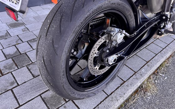 Gebrauchtmotorrad KTM 890 Duke - Bild 9