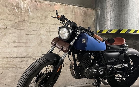 Gebrauchtmotorrad Brixton Rayburn 125 - Bild 1