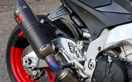 Gebrauchtmotorrad Aprilia RSV 4 - Bild 7