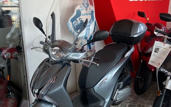 Gebrauchtmotorrad Honda SH150i - Bild 5
